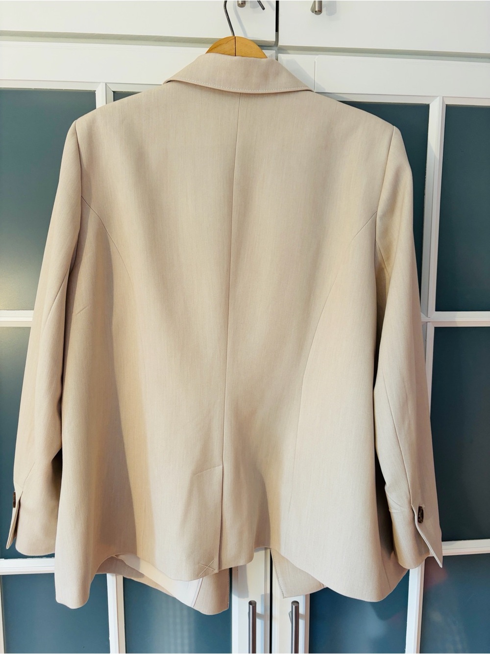 Laura Plus Tan Jacket - Picture 2 of 6
